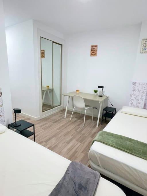 Modern Apartment In Malaga - Rosas エクステリア 写真